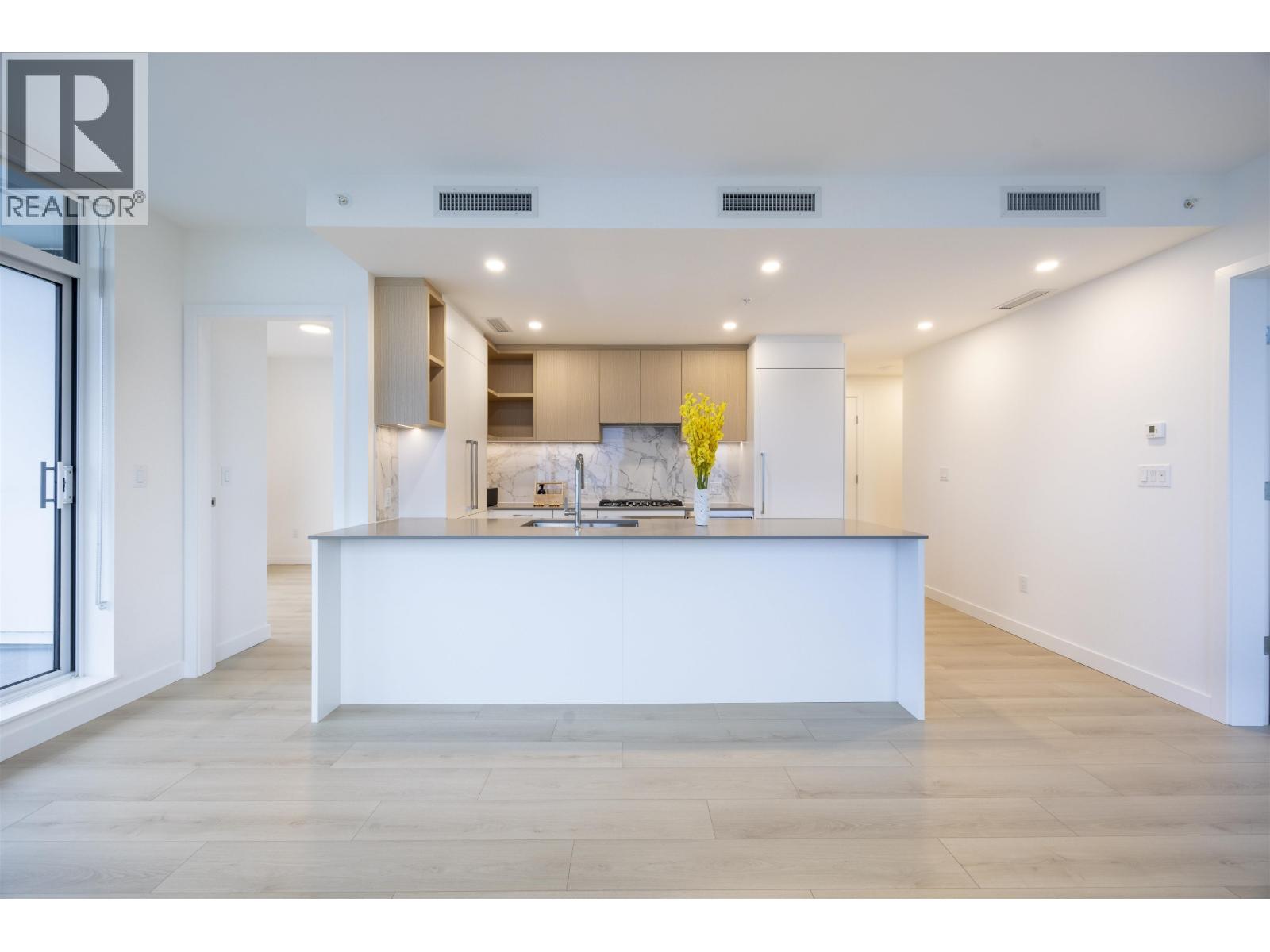 2001 6468 Willingdon Avenue, Burnaby, British Columbia  V5H 0L3 - Photo 10 - R3053278