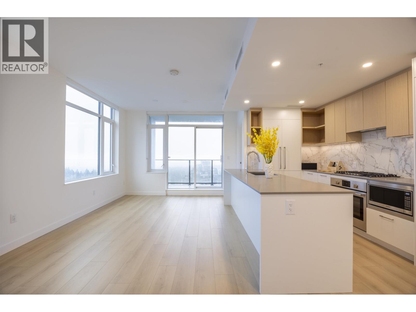 2001 6468 Willingdon Avenue, Burnaby, British Columbia  V5H 0L3 - Photo 8 - R3053278