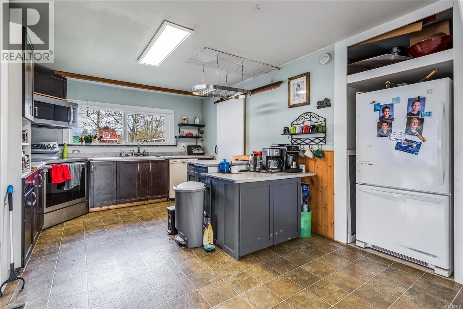 4766 Headquarters Rd, Courtenay, British Columbia  V9N 9H4 - Photo 8 - 1018478