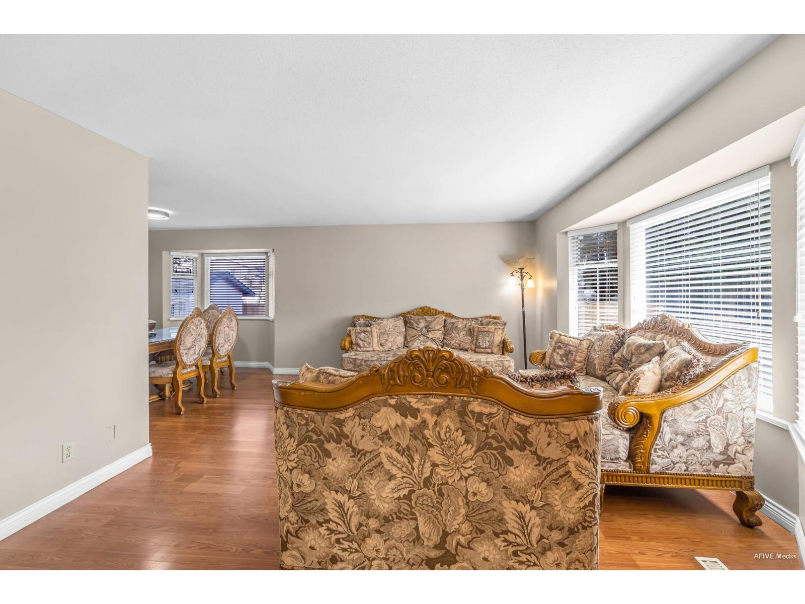 9087 144 Street, Surrey, British Columbia  V3V 5Z8 - Photo 6 - R3062377