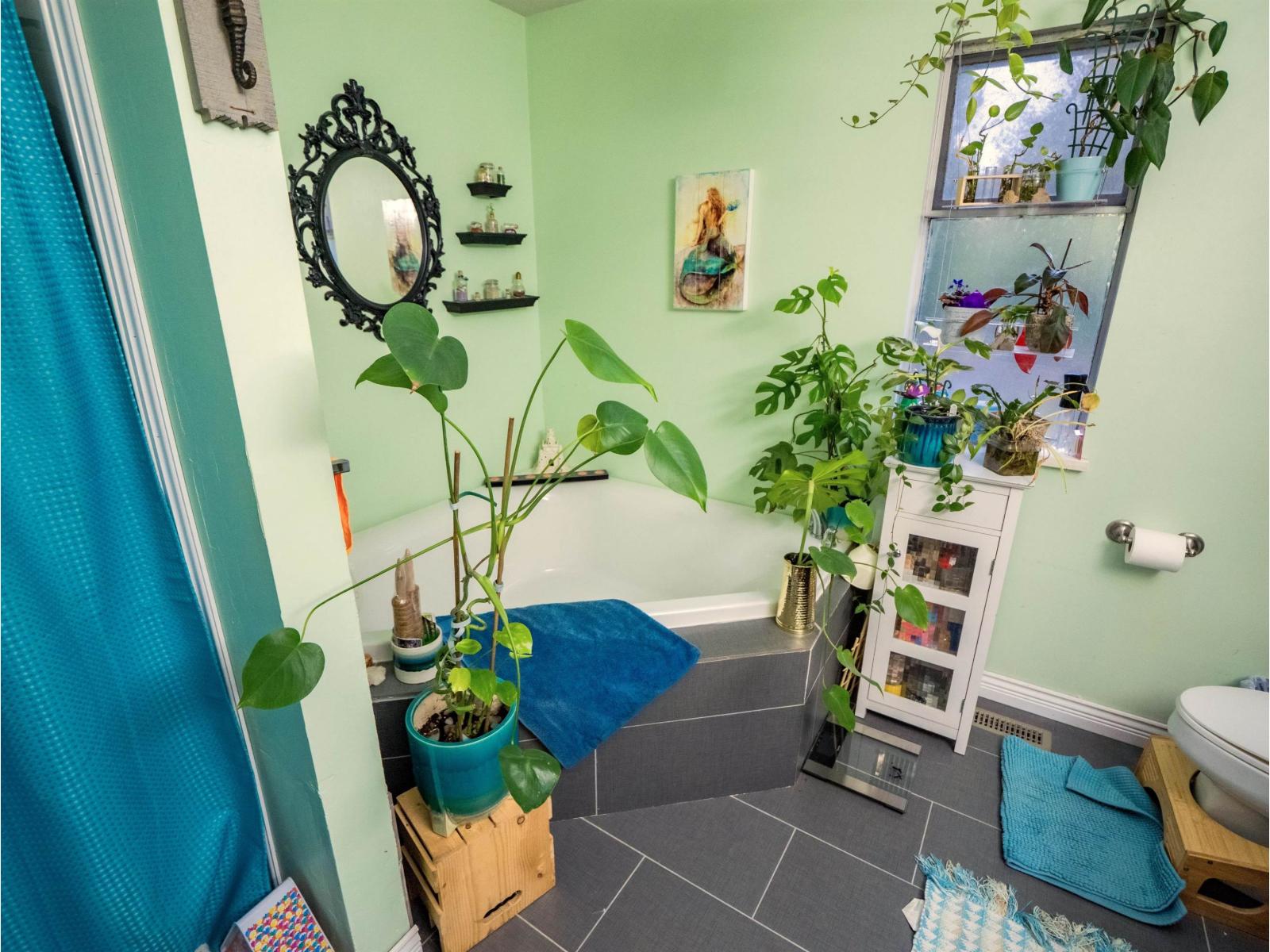 18961 60b Avenue, Surrey, British Columbia  V3S 8A4 - Photo 8 - R3062504