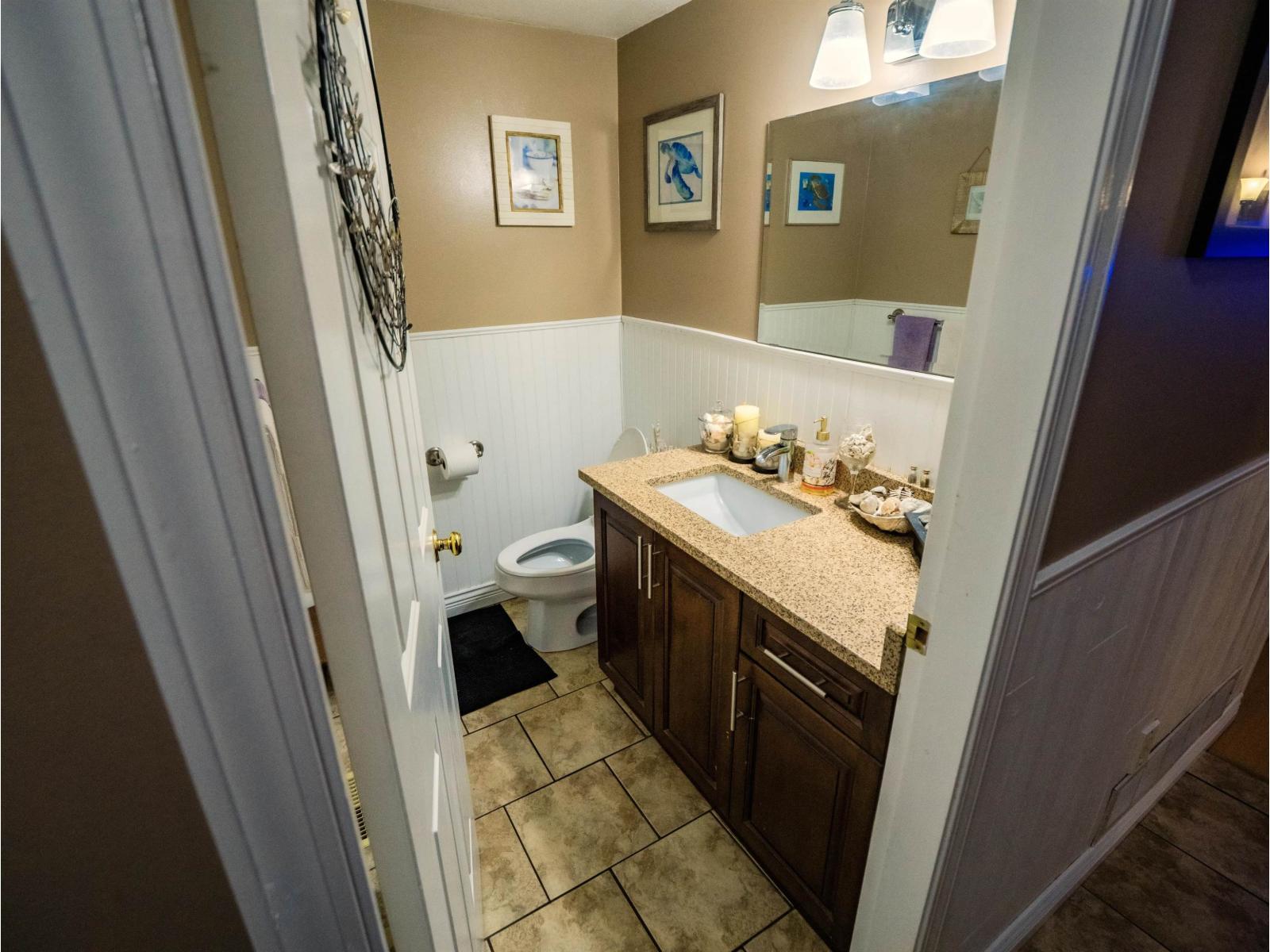 18961 60b Avenue, Surrey, British Columbia  V3S 8A4 - Photo 9 - R3062504