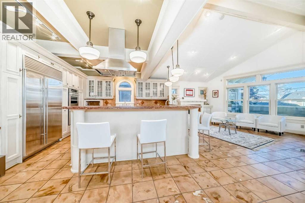 342 Superior Avenue Sw, Calgary, Alberta  T3C 2J2 - Photo 10 - A2265777