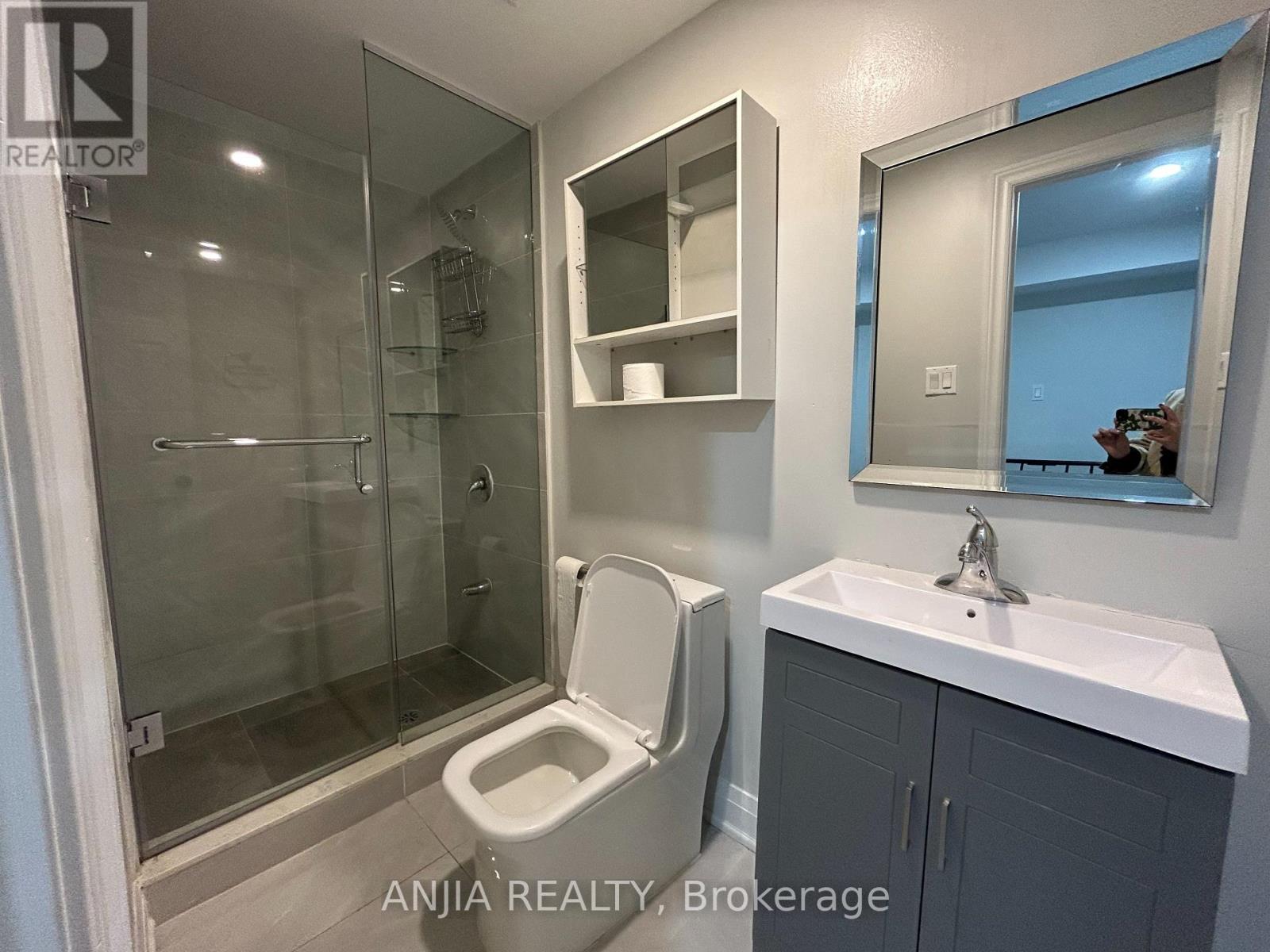 2670 Bur Oak Avenue, Markham, Ontario  L6B 1J1 - Photo 14 - N12486579