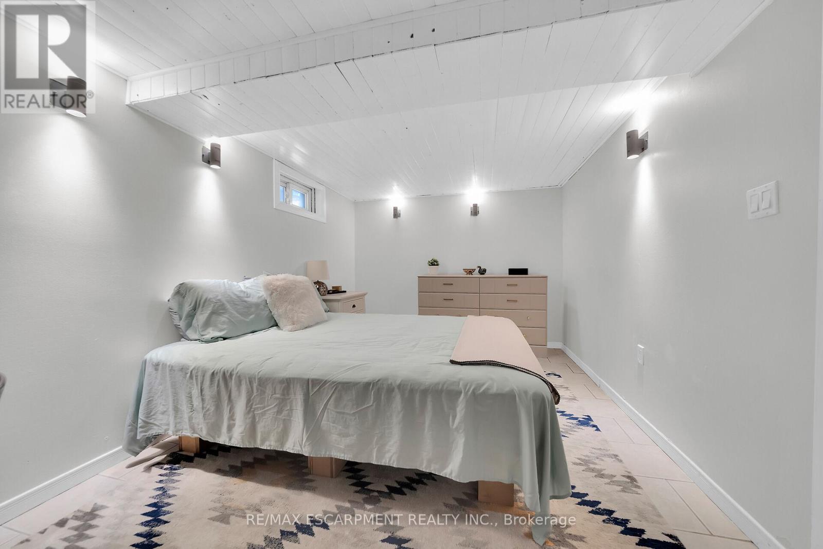 43 Elma Street, St. Catharines, Ontario  L2N 6Z2 - Photo 18 - X12412937