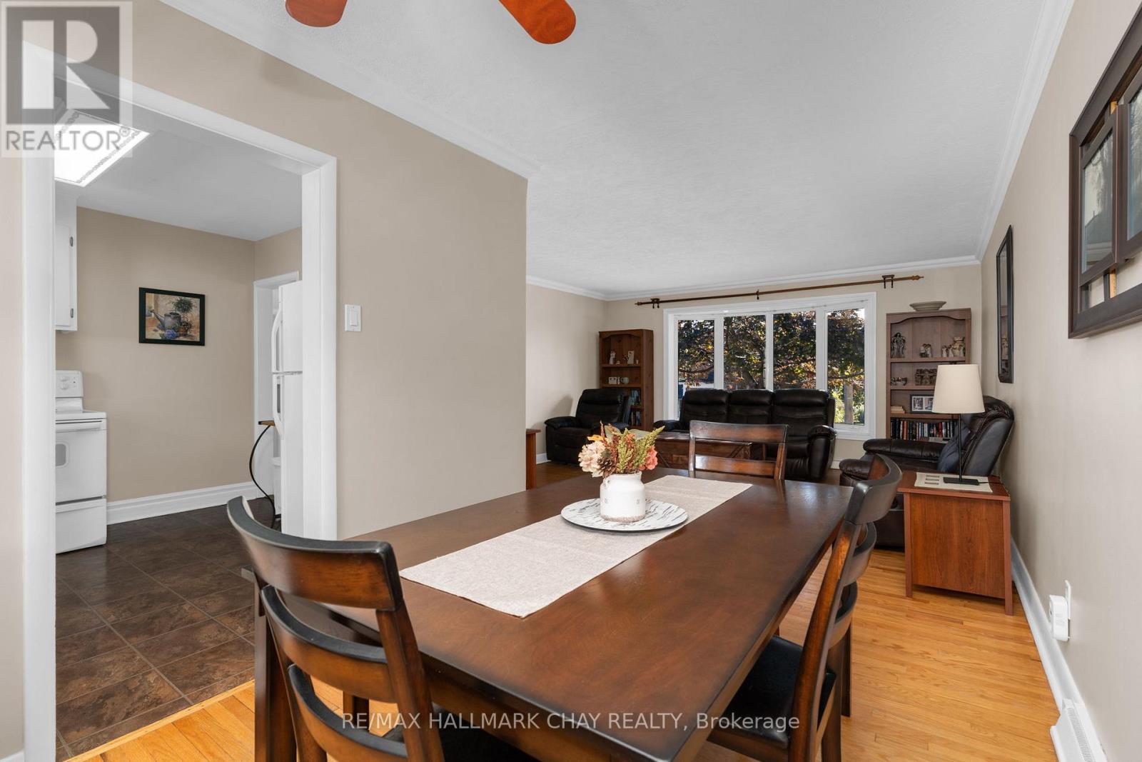 36 Grove Street E, Barrie, Ontario  L4M 2N7 - Photo 9 - S12486553