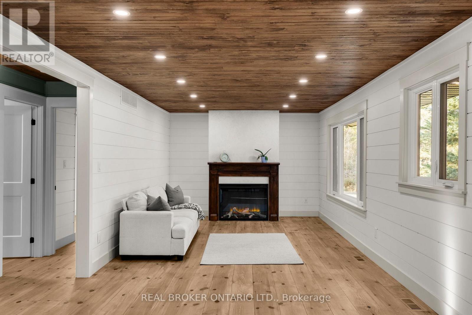 4382 Uhthoff Line, Severn, Ontario  L3V 8B7 - Photo 10 - S12486584