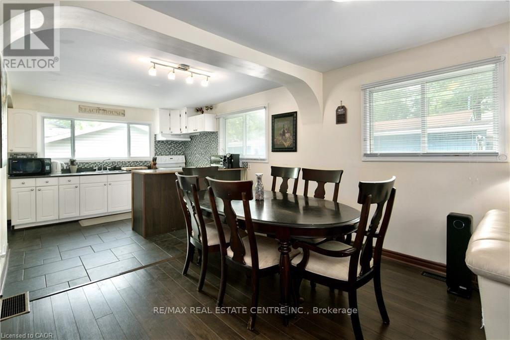 42 5th Lane, Wasaga Beach, Ontario  L0L 2P0 - Photo 7 - S12486586