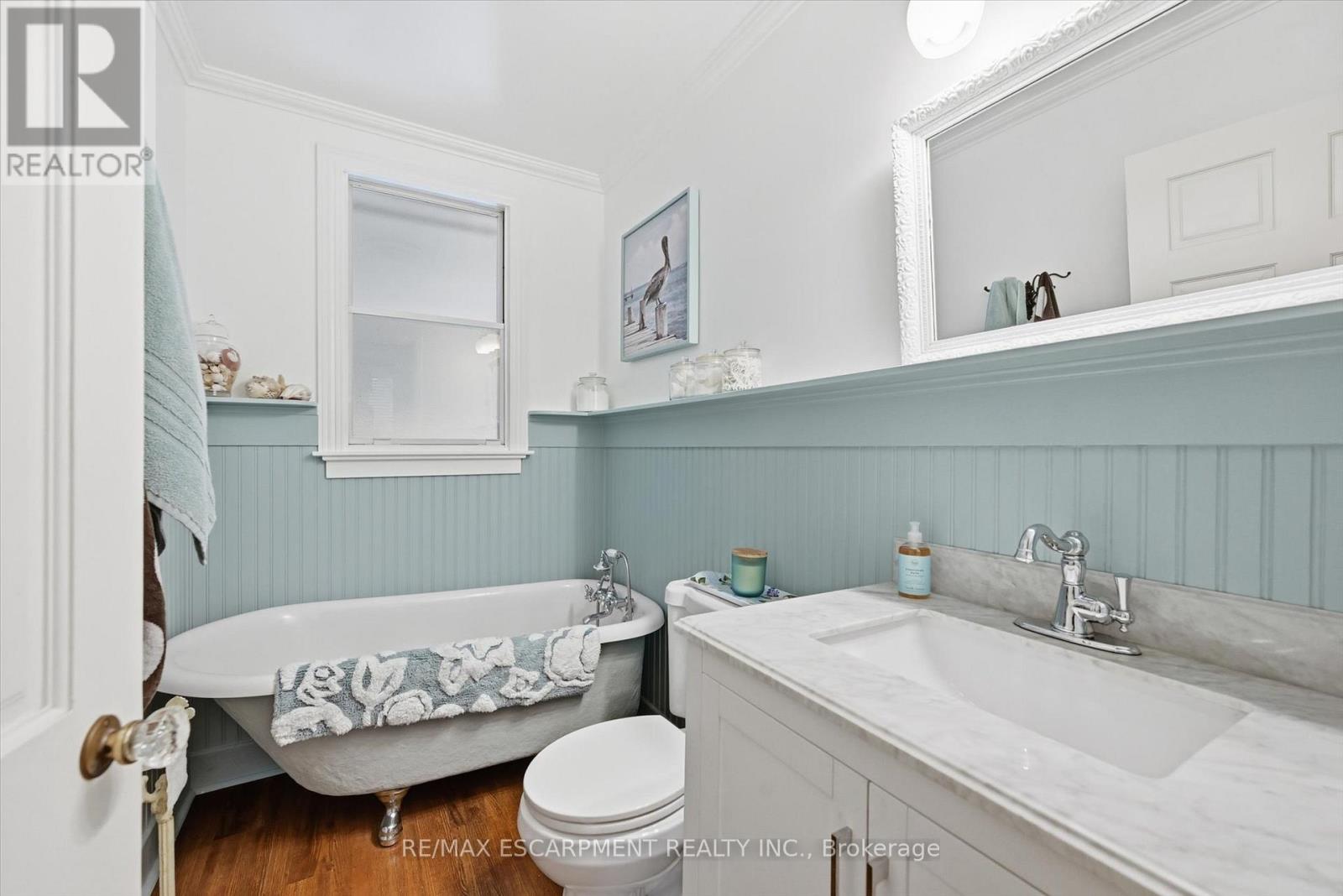 415 Henderson Road, Burlington, Ontario  L7L 2P6 - Photo 15 - W12486547