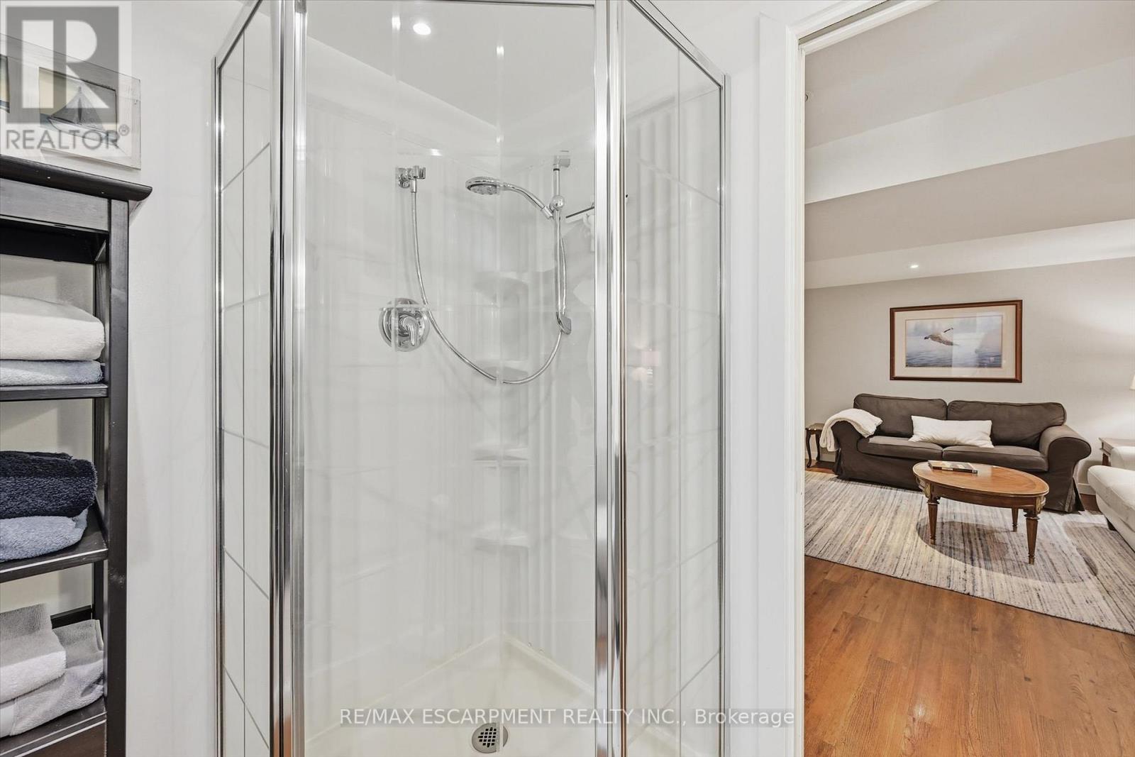 415 Henderson Road, Burlington, Ontario  L7L 2P6 - Photo 29 - W12486547