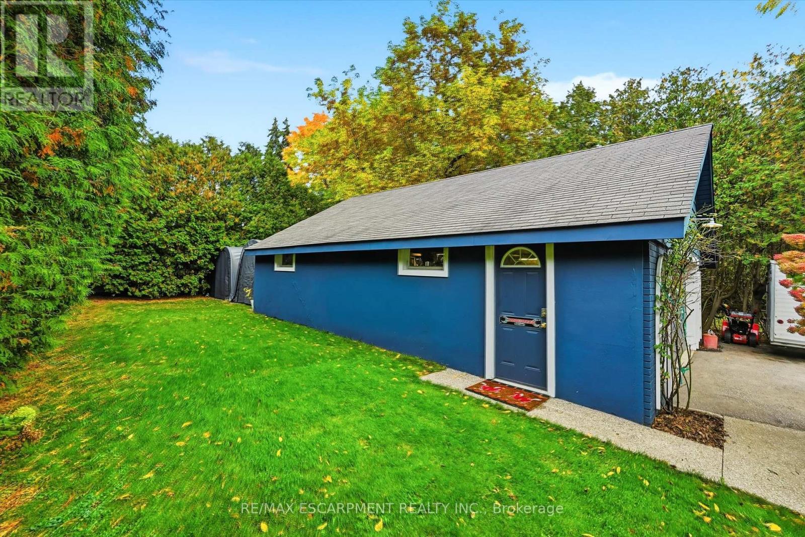 415 Henderson Road, Burlington, Ontario  L7L 2P6 - Photo 41 - W12486547