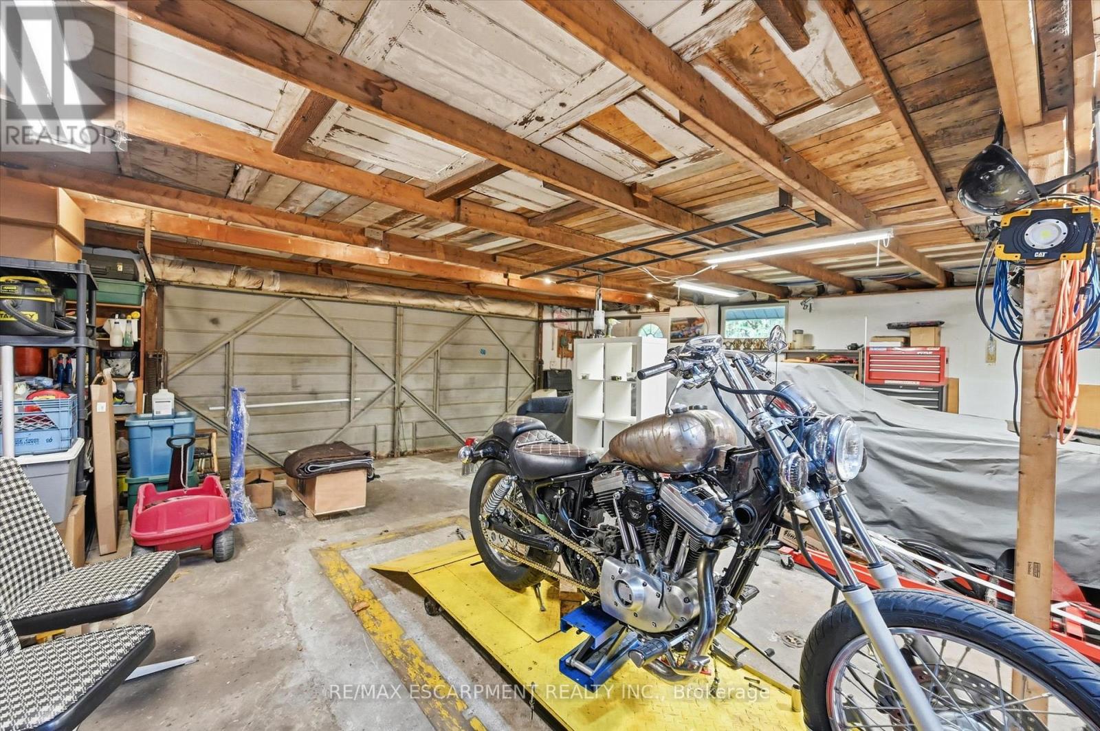 415 Henderson Road, Burlington, Ontario  L7L 2P6 - Photo 45 - W12486547