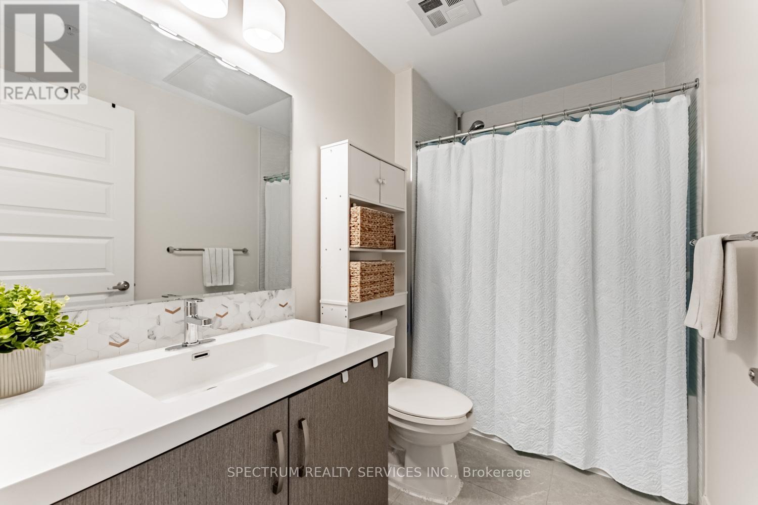 531 - 102 Grovewood Common, Oakville, Ontario  L6H 0X2 - Photo 19 - W12486549