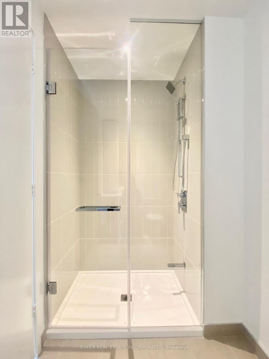 4807 - 3900 Confederation Parkway, Mississauga, Ontario  L5B 0M3 - Photo 12 - W12486552