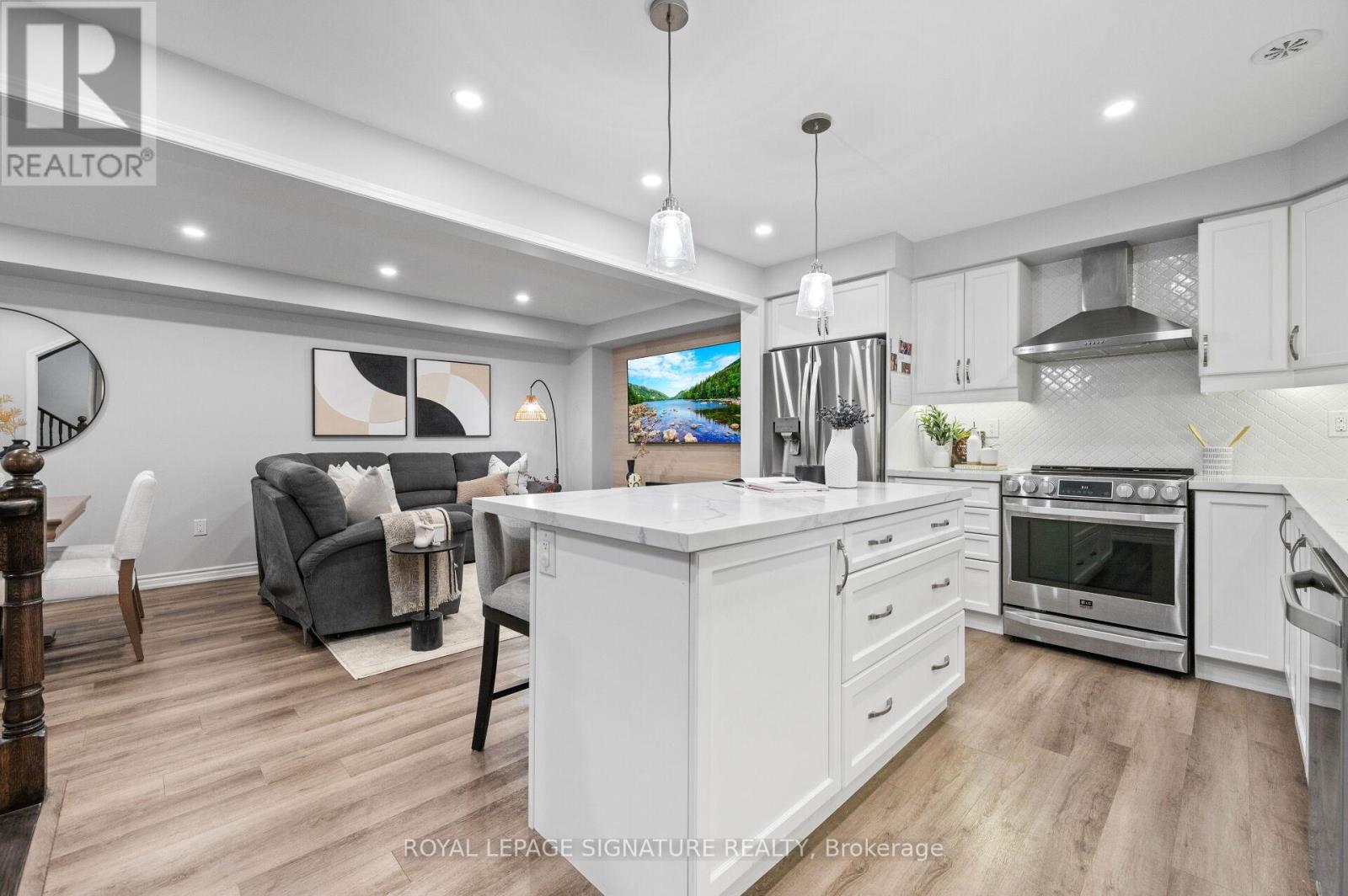 890 Cactus Point, Milton, Ontario  L9E 1R8 - Photo 10 - W12486581