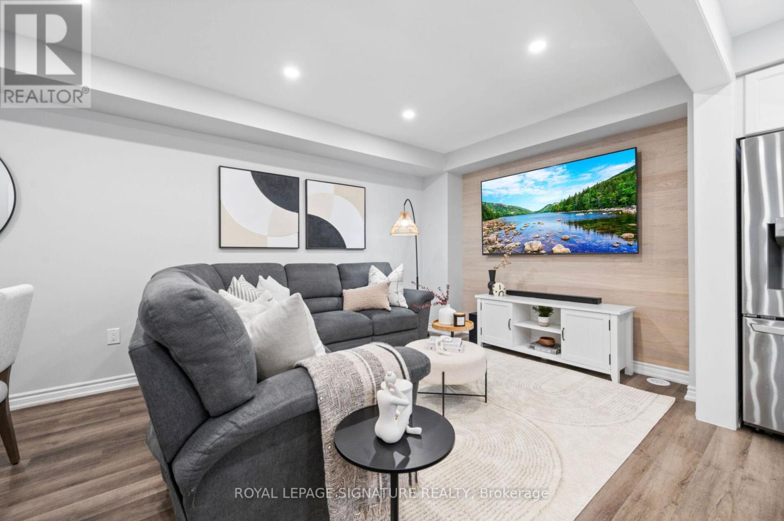 890 Cactus Point, Milton, Ontario  L9E 1R8 - Photo 5 - W12486581