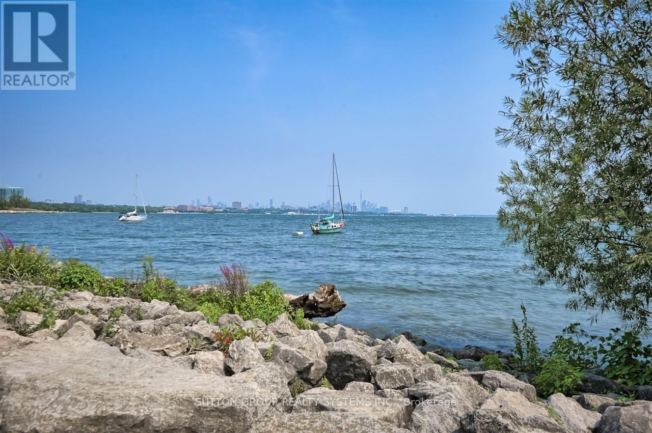 704 - 39 Annie Craig Drive, Toronto, Ontario  M8V 0H1 - Photo 30 - W12486583