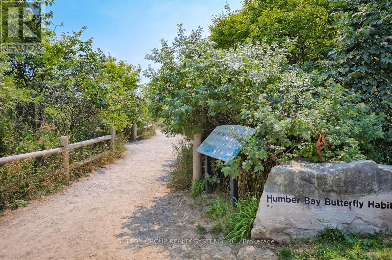 704 - 39 Annie Craig Drive, Toronto, Ontario  M8V 0H1 - Photo 31 - W12486583