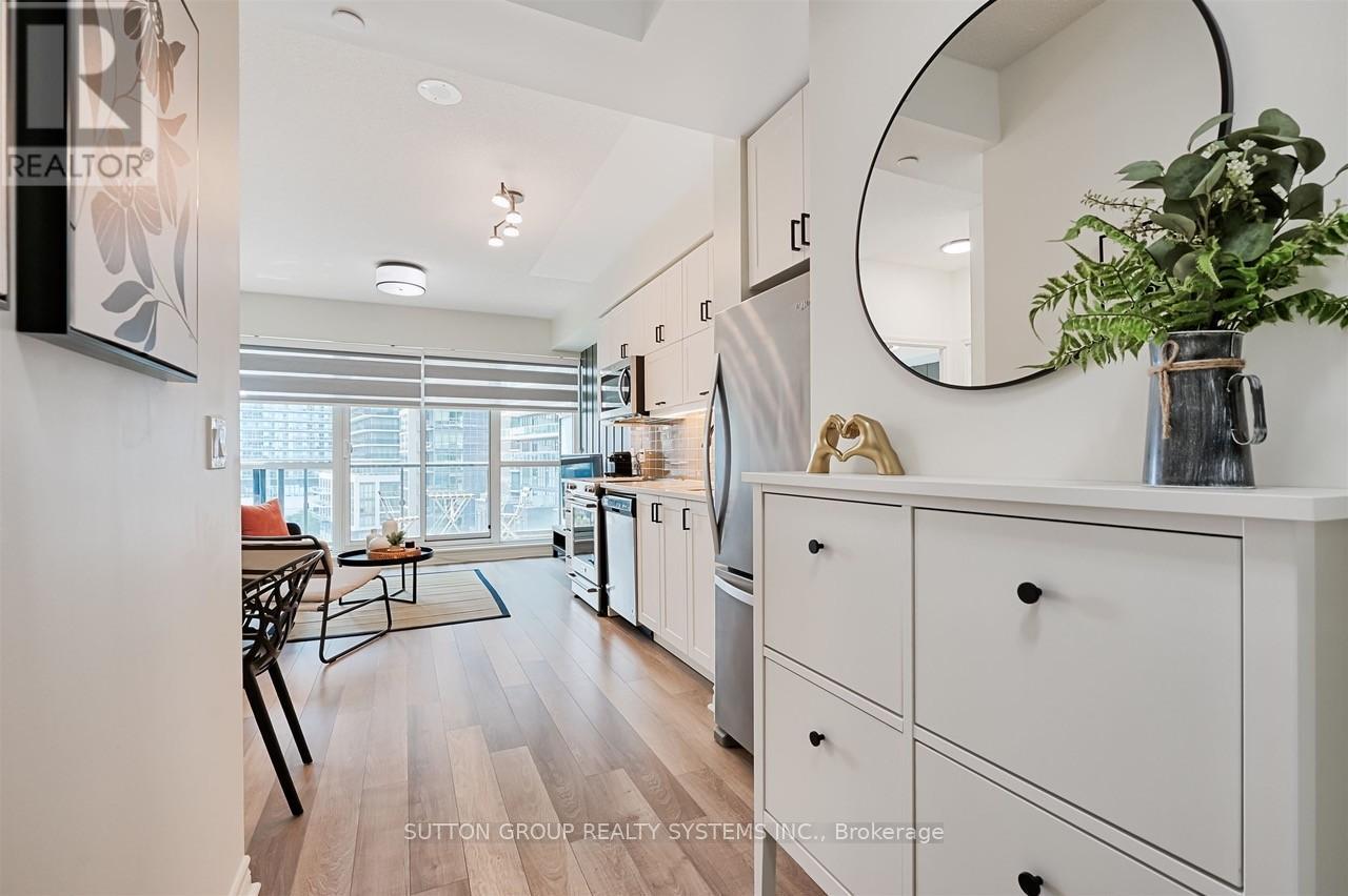 704 - 39 Annie Craig Drive, Toronto, Ontario  M8V 0H1 - Photo 7 - W12486583