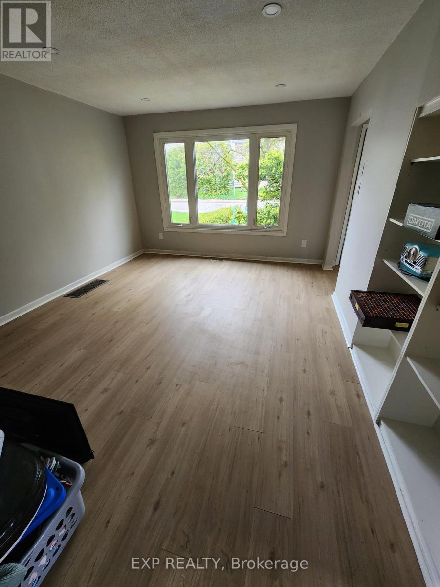 Main Level - 89 Wellington Street E, Brampton, Ontario  L6W 1Y6 - Photo 2 - W12486593