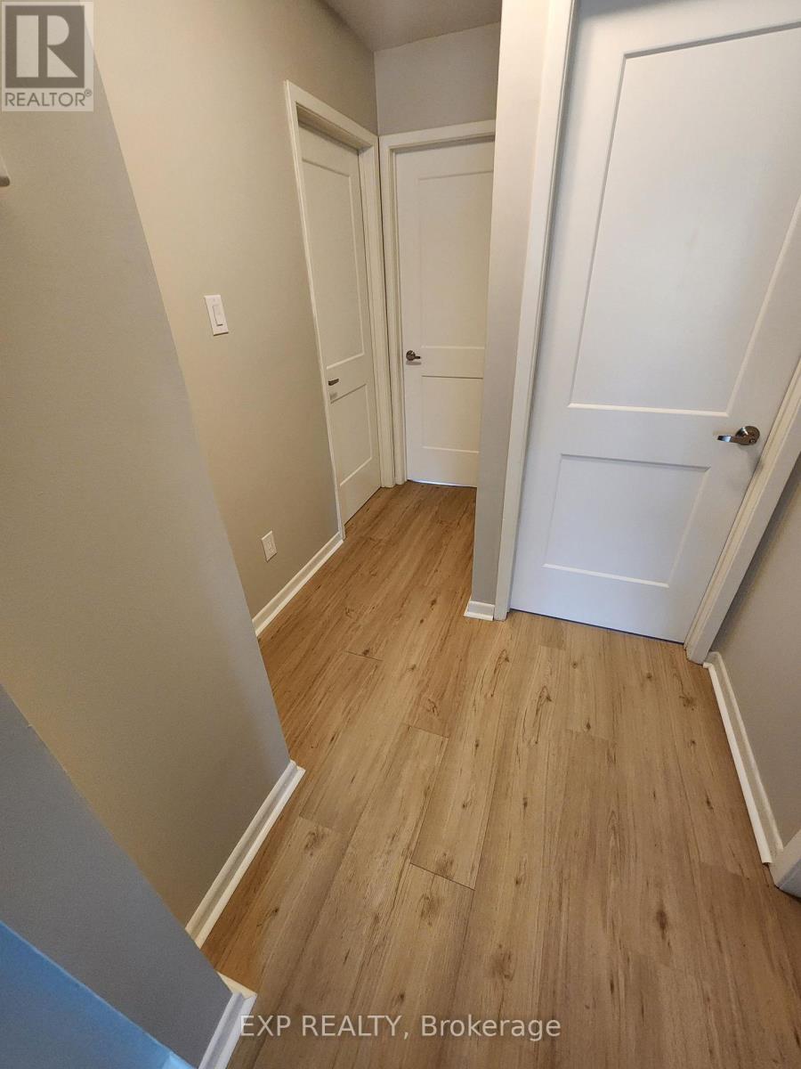 Main Level - 89 Wellington Street E, Brampton, Ontario  L6W 1Y6 - Photo 4 - W12486593