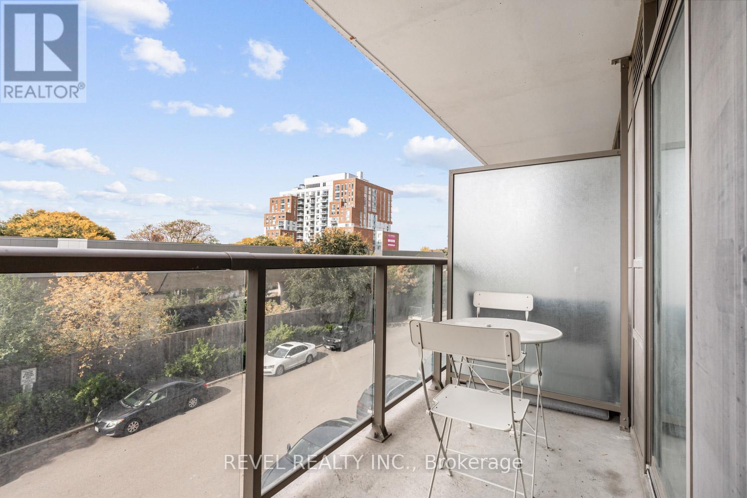 310 - 812 Lansdowne Avenue, Toronto, Ontario  M6H 4K5 - Photo 12 - W12486604