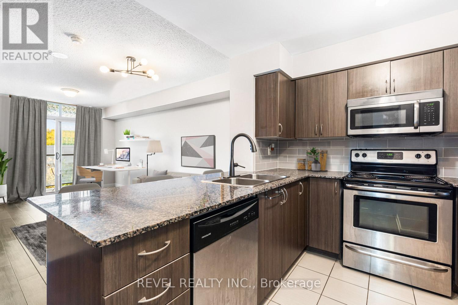 310 - 812 Lansdowne Avenue, Toronto, Ontario  M6H 4K5 - Photo 7 - W12486604