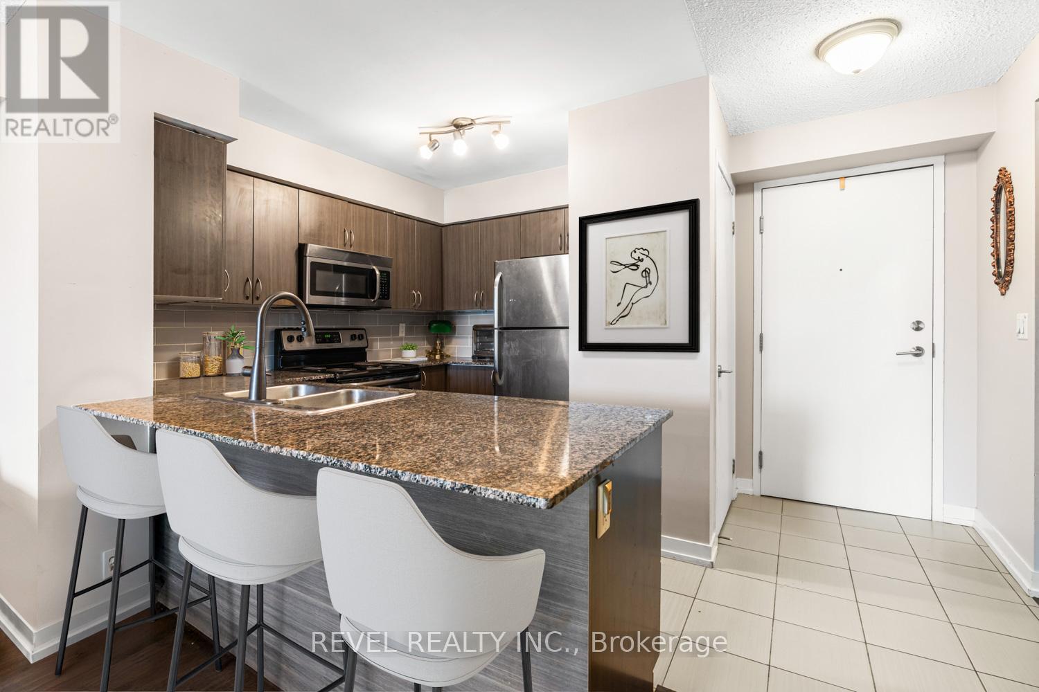 310 - 812 Lansdowne Avenue, Toronto, Ontario  M6H 4K5 - Photo 8 - W12486604