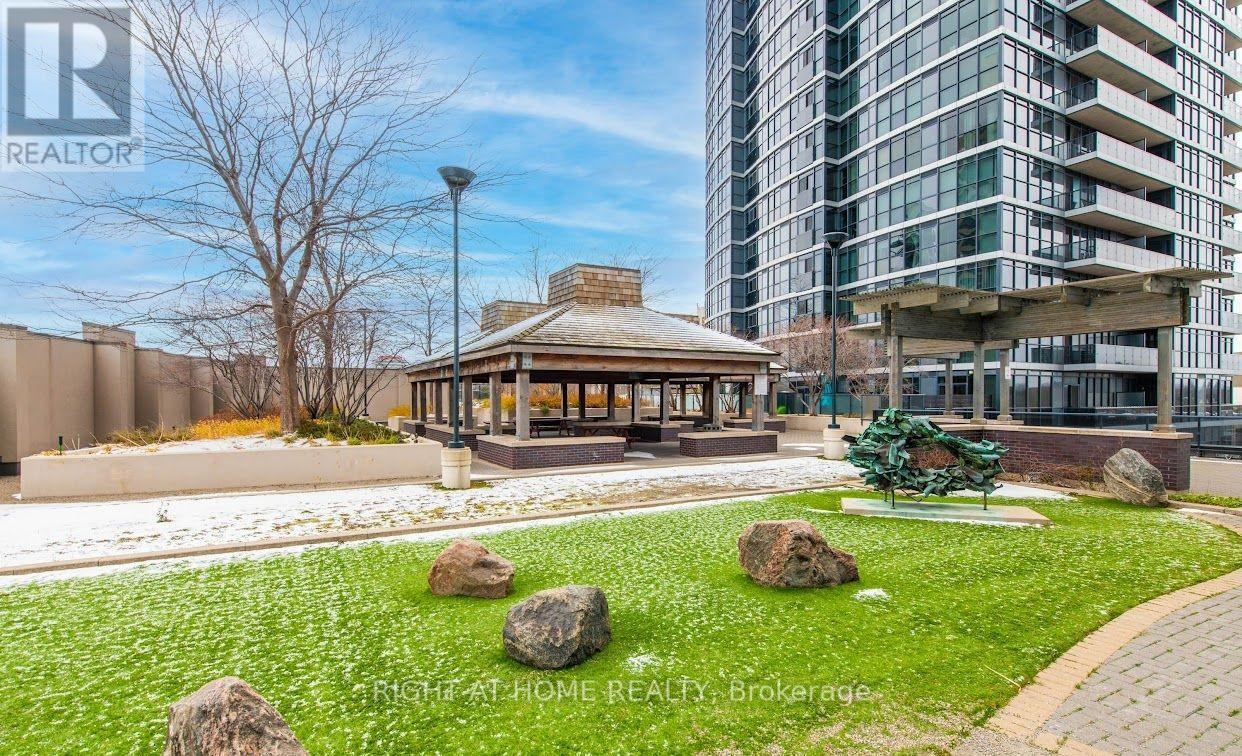 1804 - 5 Valhalla Inn Road, Toronto, Ontario  M9B 1S9 - Photo 32 - W12486608