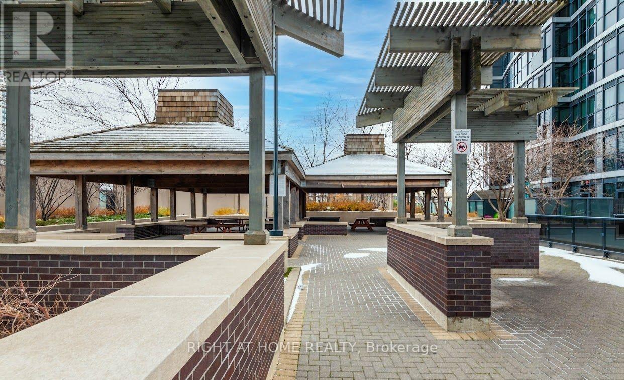 1804 - 5 Valhalla Inn Road, Toronto, Ontario  M9B 1S9 - Photo 33 - W12486608