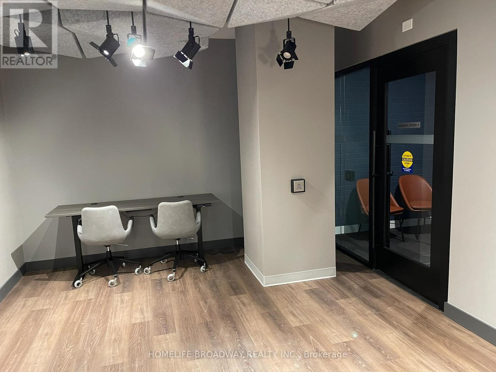 511 - 1037 The Queensway, Toronto, Ontario  M8Z 6C7 - Photo 17 - W12486622