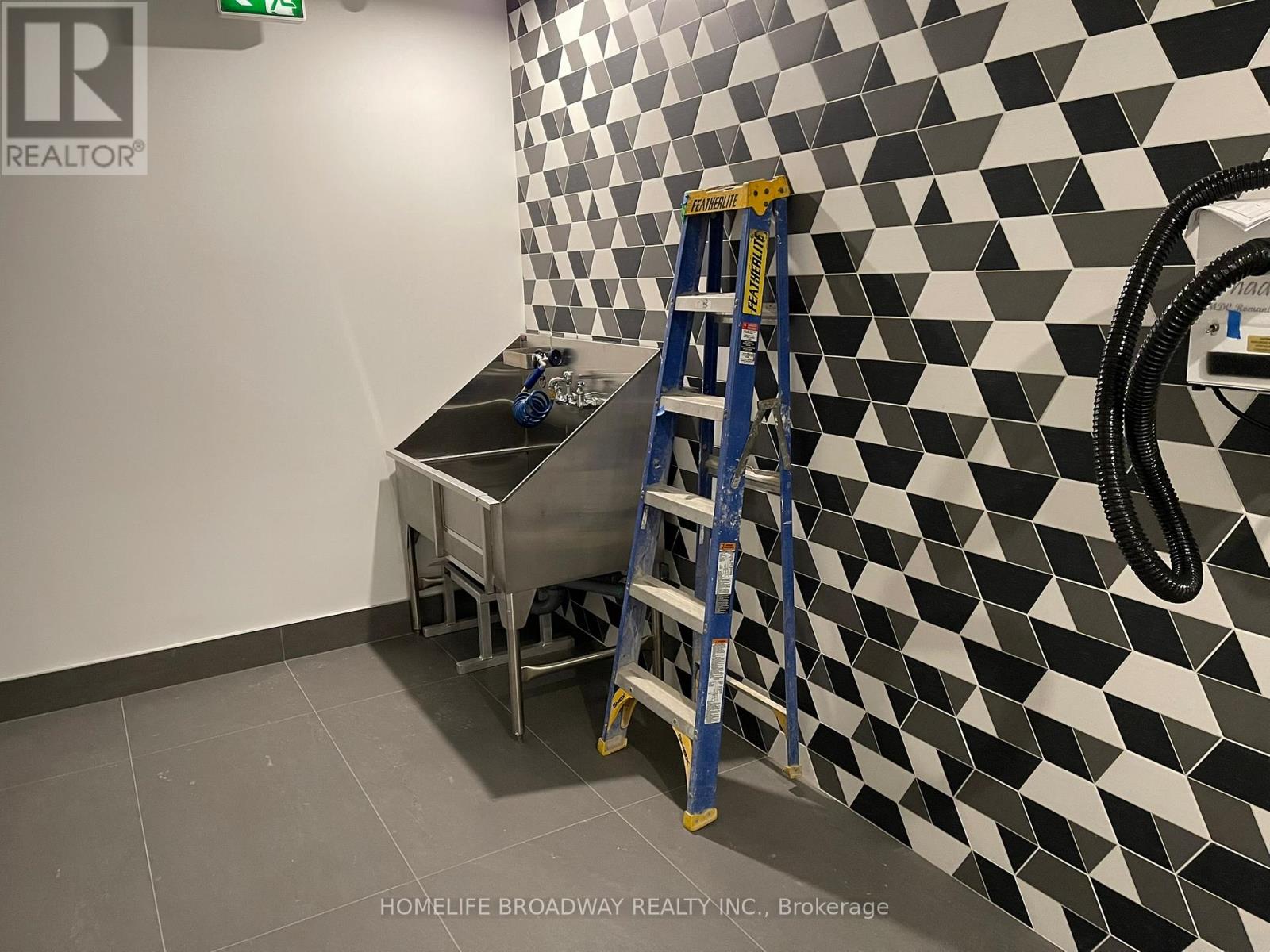 511 - 1037 The Queensway, Toronto, Ontario  M8Z 6C7 - Photo 20 - W12486622