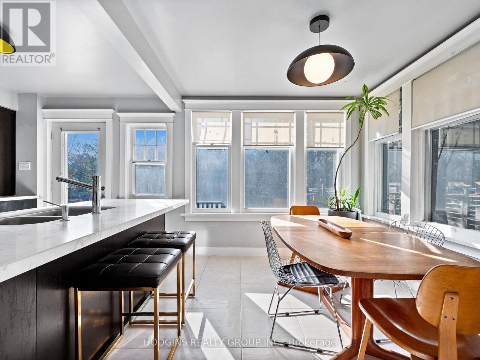 26 Brant Avenue, Mississauga, Ontario  L5G 3N8 - Photo 16 - W12486623