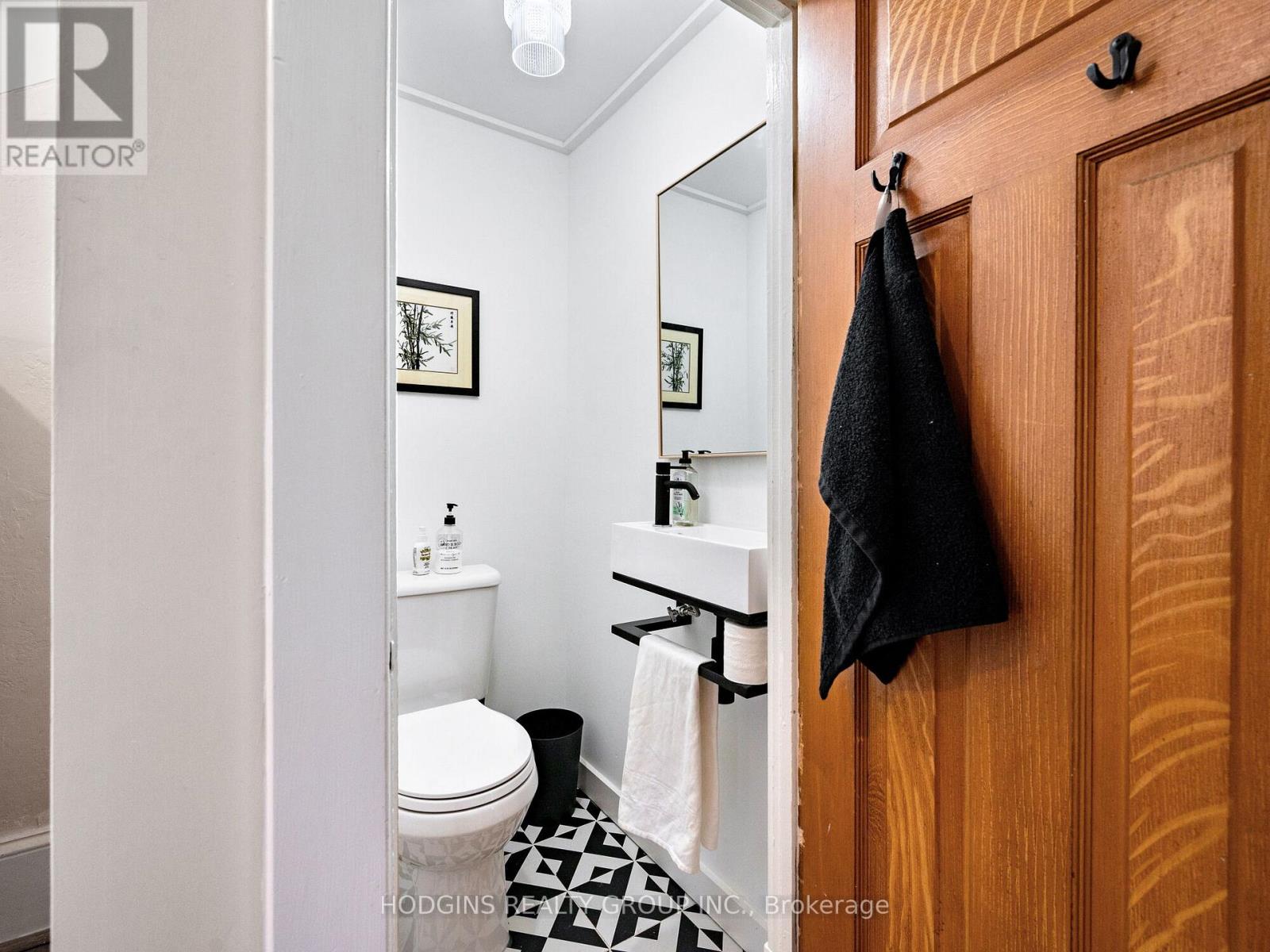 26 Brant Avenue, Mississauga, Ontario  L5G 3N8 - Photo 17 - W12486623