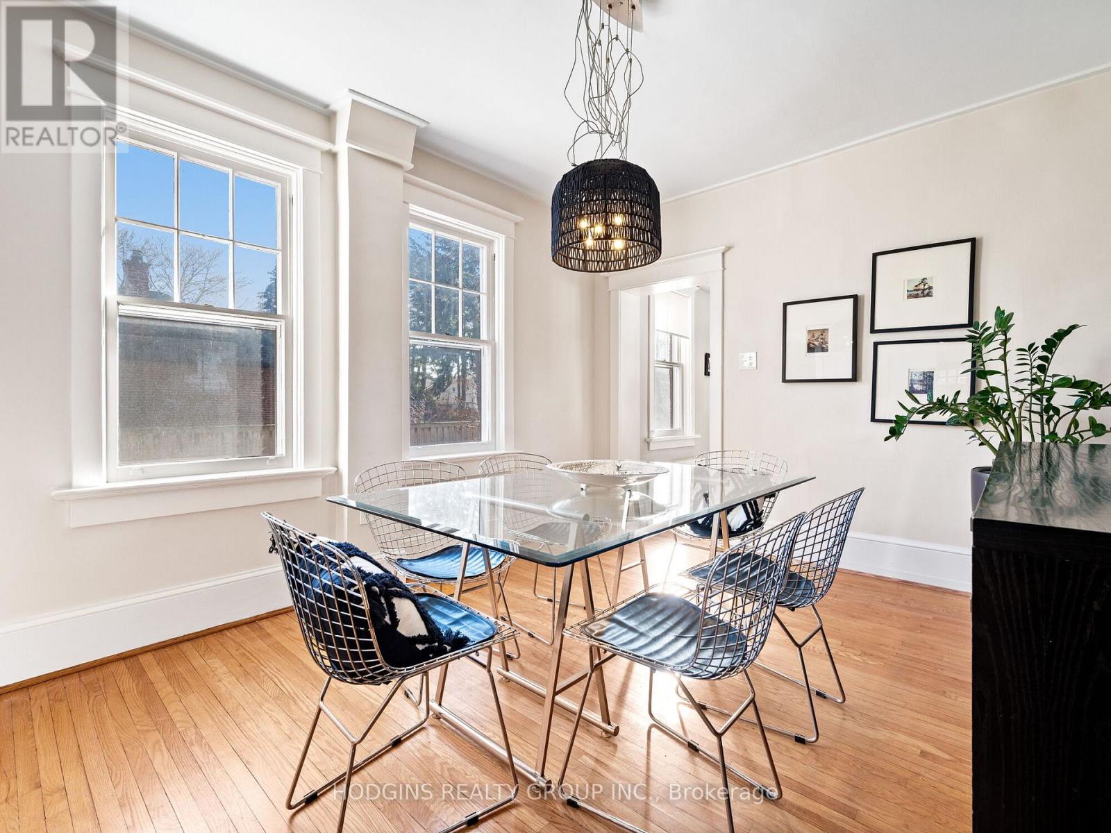 26 Brant Avenue, Mississauga, Ontario  L5G 3N8 - Photo 9 - W12486623