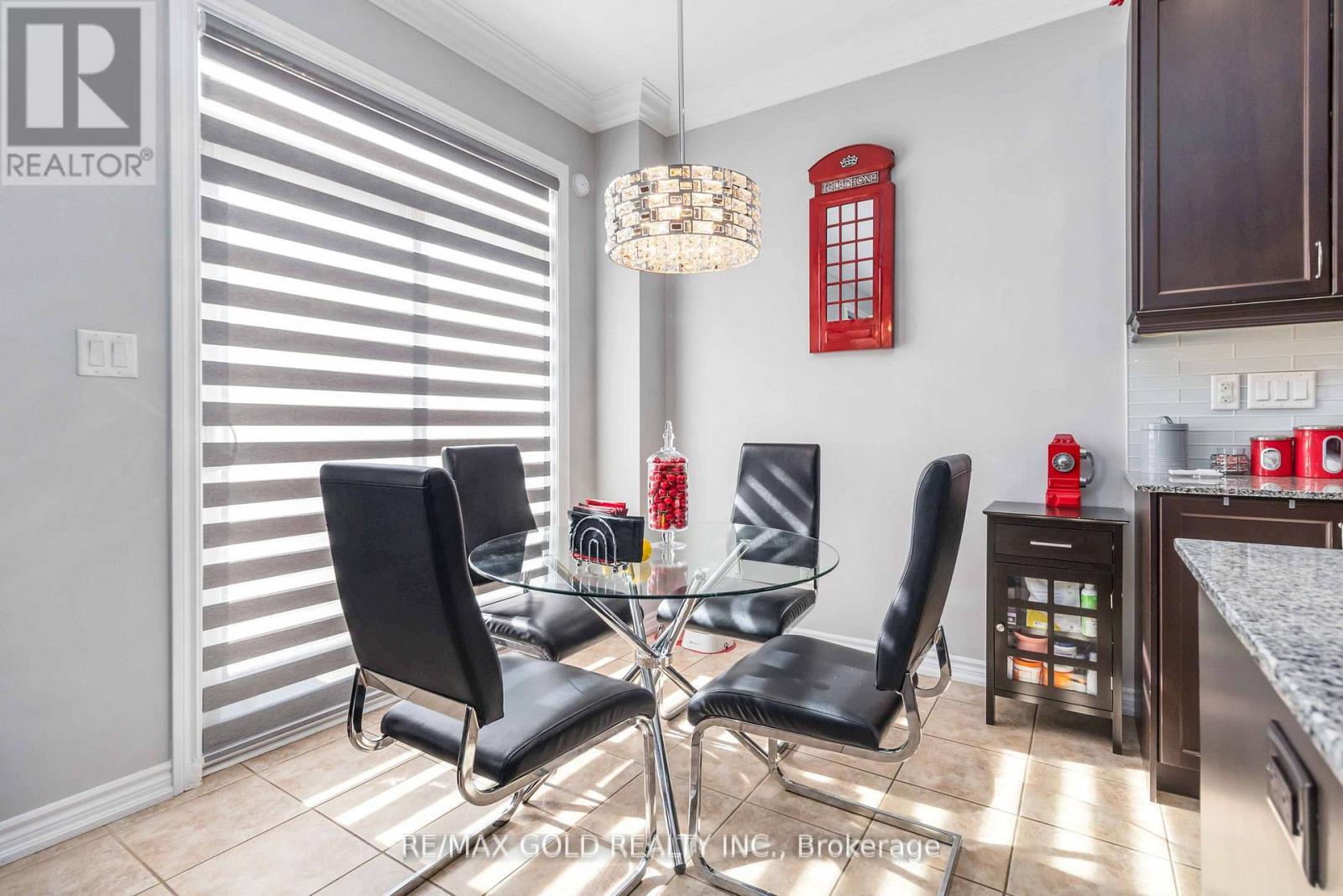 110 Kempenfelt Trail, Brampton, Ontario  L7A 0Z9 - Photo 18 - W12486629