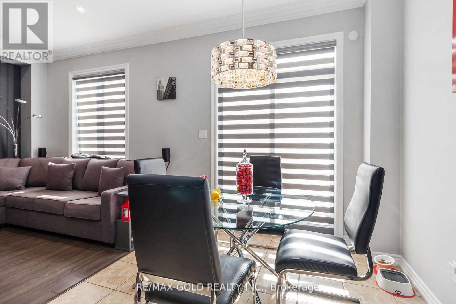 110 Kempenfelt Trail, Brampton, Ontario  L7A 0Z9 - Photo 20 - W12486629