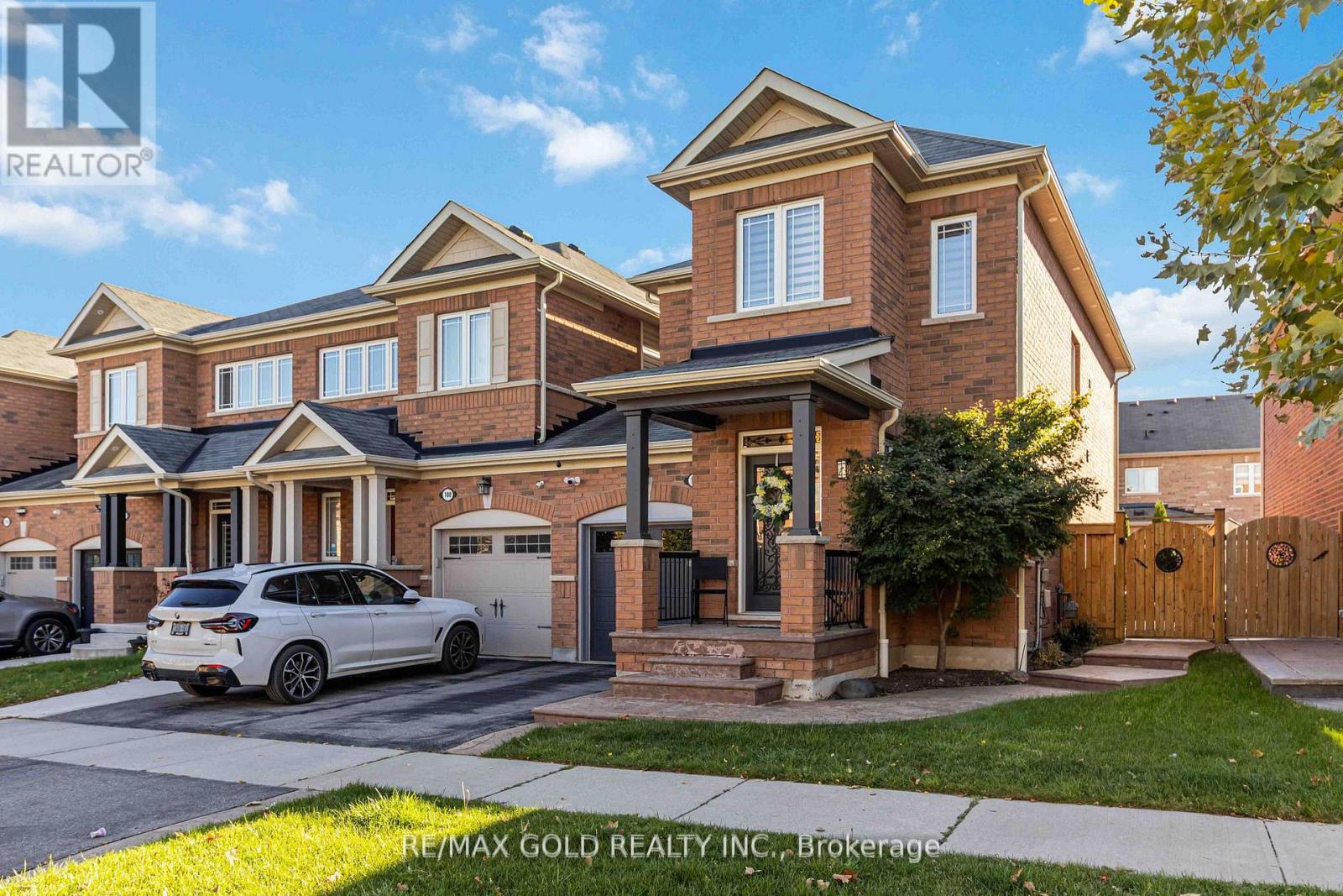 110 Kempenfelt Trail, Brampton, Ontario  L7A 0Z9 - Photo 3 - W12486629