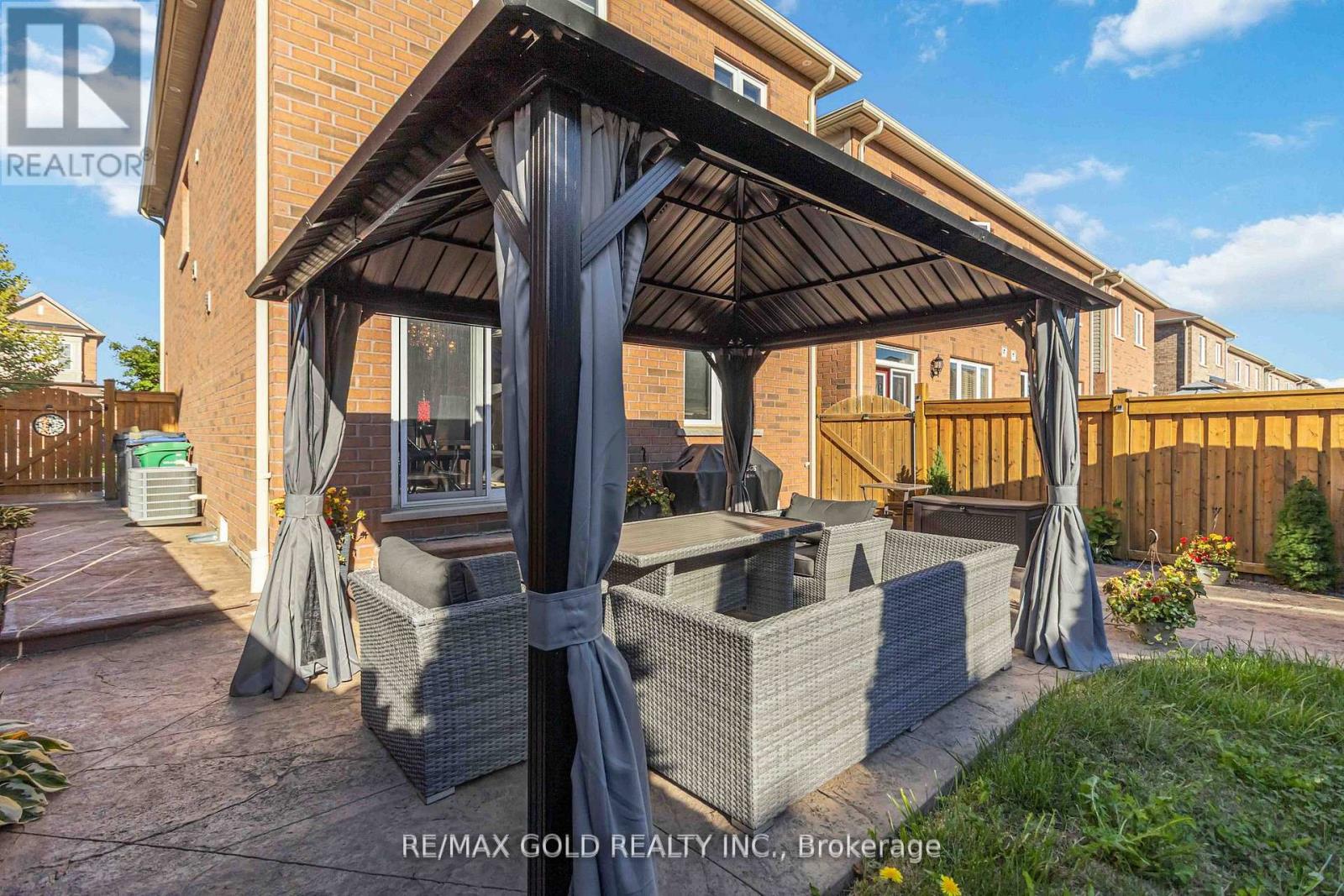 110 Kempenfelt Trail, Brampton, Ontario  L7A 0Z9 - Photo 46 - W12486629