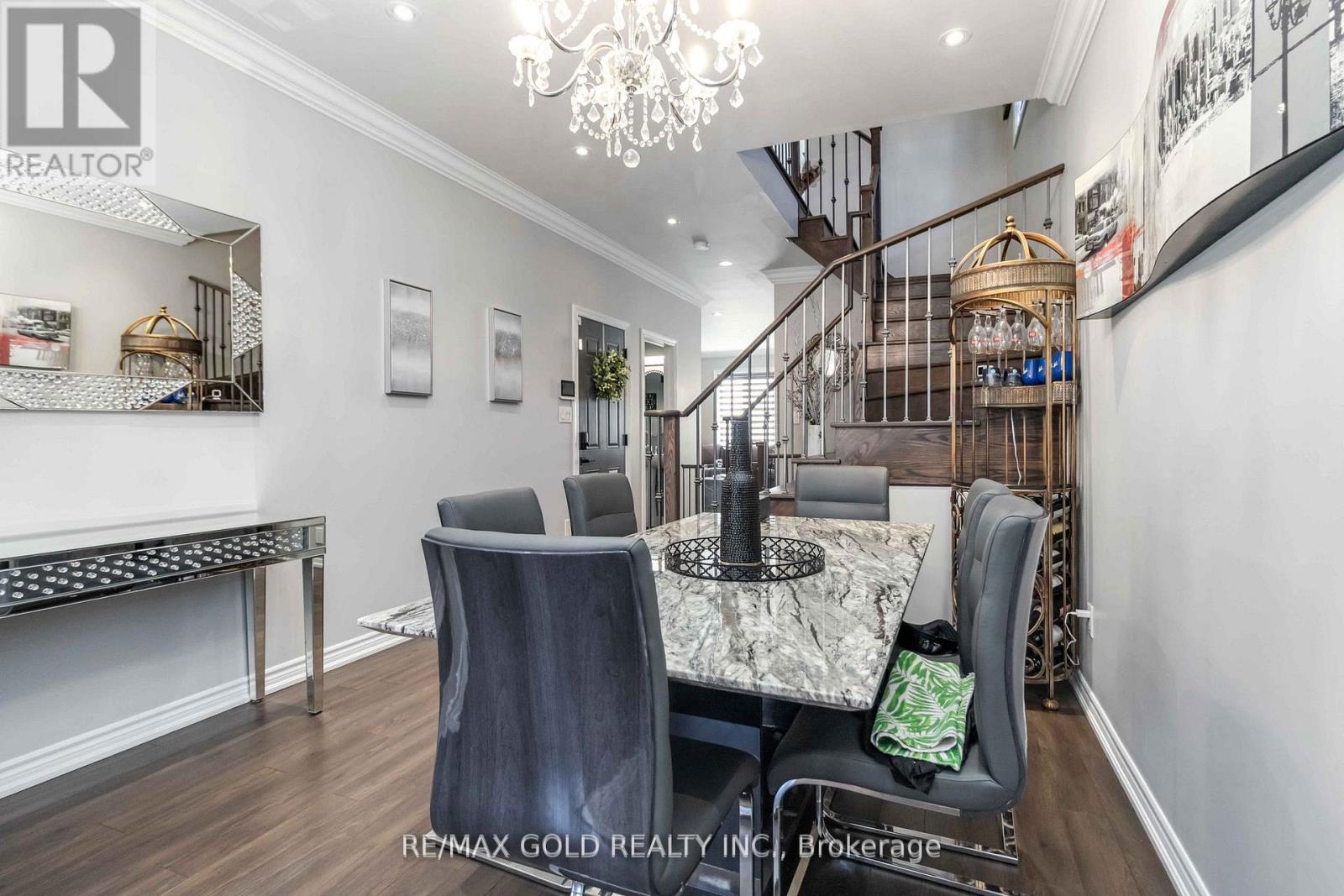 110 Kempenfelt Trail, Brampton, Ontario  L7A 0Z9 - Photo 7 - W12486629