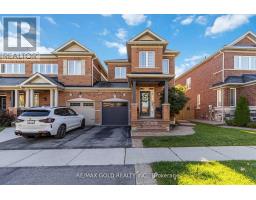 110 KEMPENFELT TRAIL, Brampton, Ontario