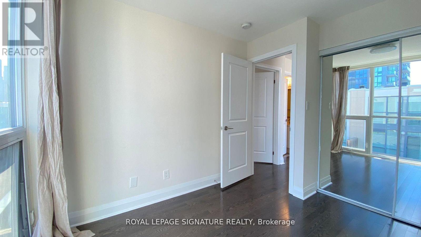 1 - 5040 Four Springs Avenue, Mississauga, Ontario  L5R 0E9 - Photo 4 - W12486630