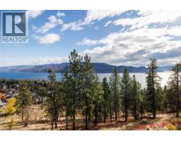 4450 Ponderosa Drive Unit# 204, peachland, British Columbia