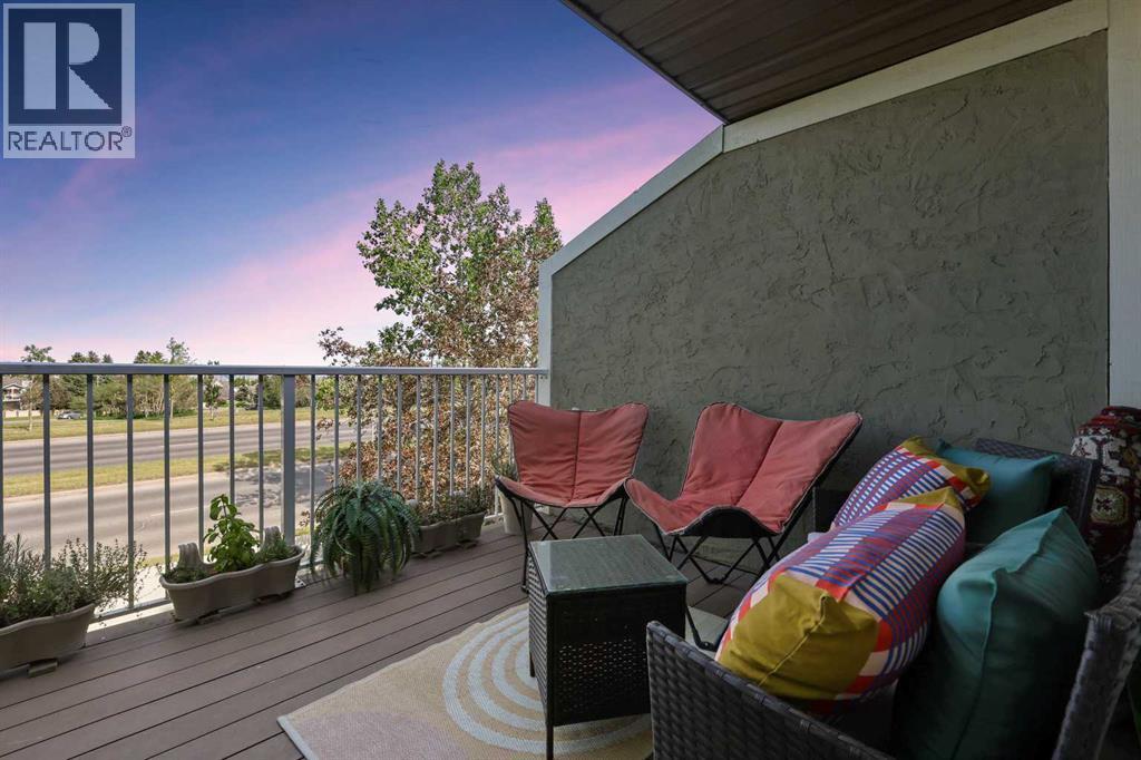 72 Coach Side Terrace Sw, Calgary, Alberta  T3H 2T3 - Photo 15 - A2260262