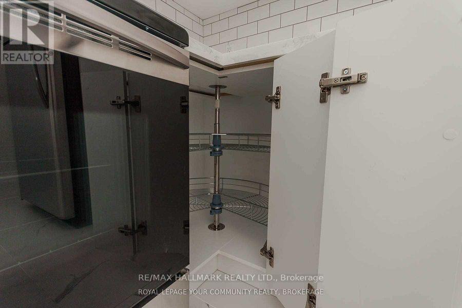 1 - 451 Leslie Street, Toronto, Ontario  M4M 3E5 - Photo 18 - E12484337