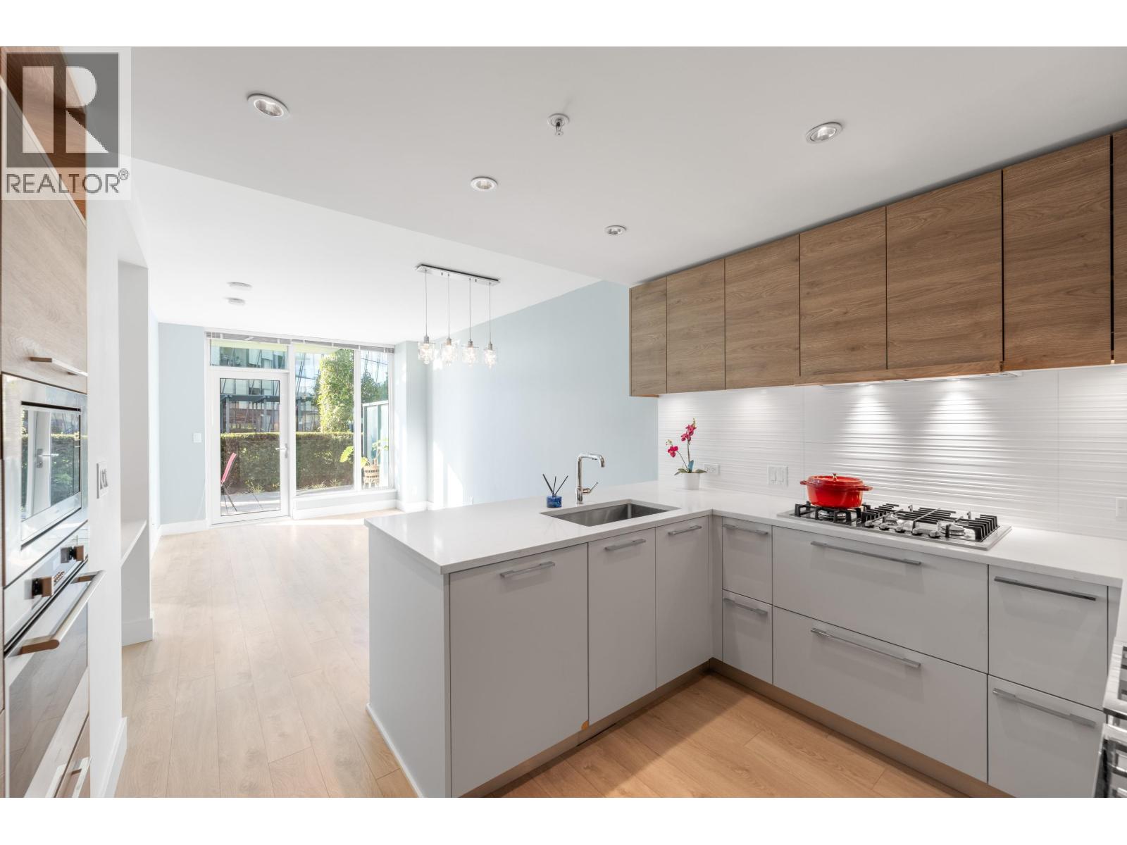 410 7388 Kingsway, Burnaby, British Columbia  V3N 0G9 - Photo 10 - R3062144