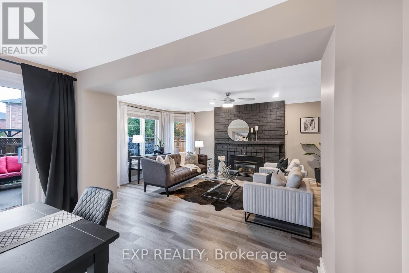 67 Geoffrey Crescent, Whitchurch-Stouffville, Ontario  L4A 5C1 - Photo 3 - N12471130