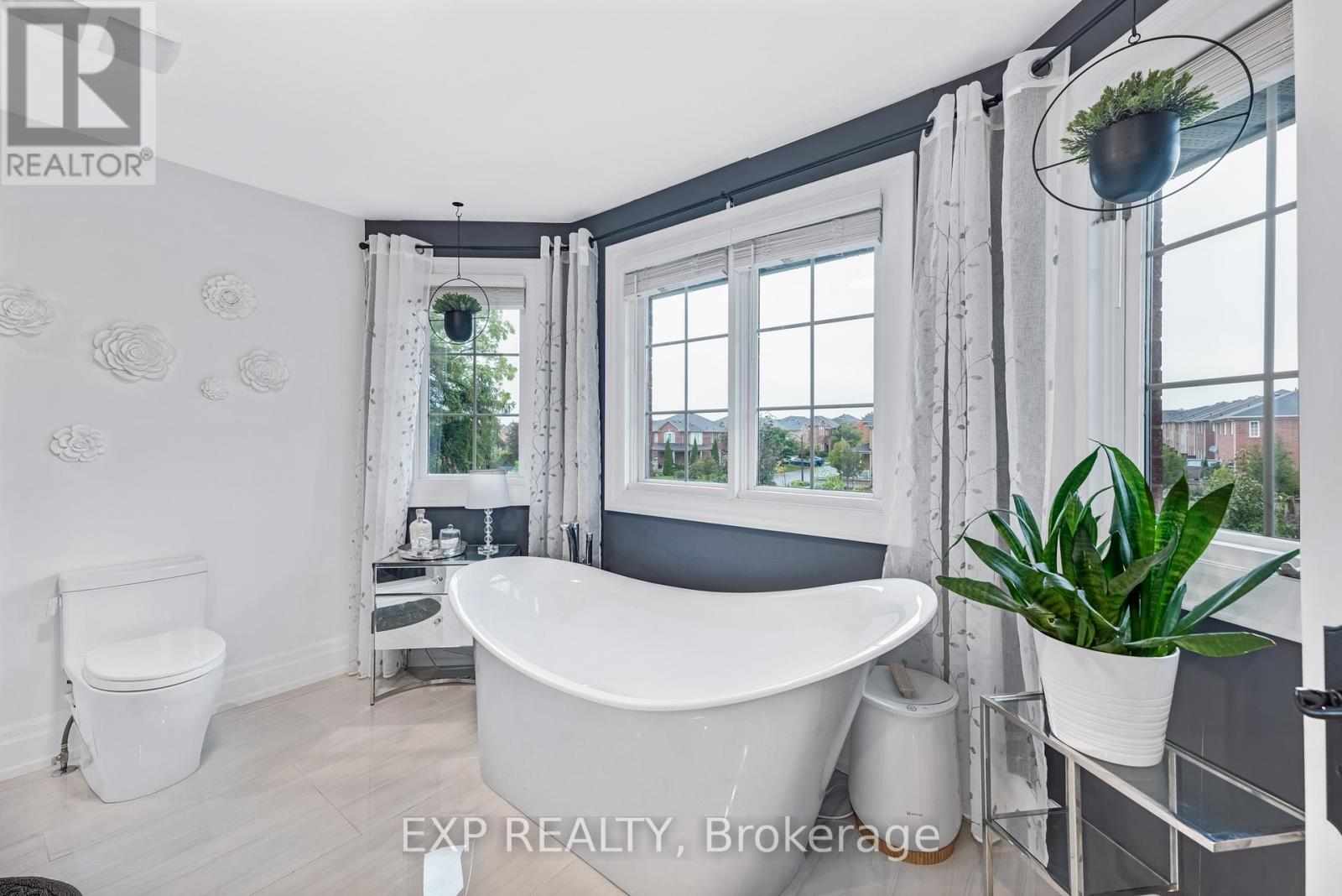 67 Geoffrey Crescent, Whitchurch-Stouffville, Ontario  L4A 5C1 - Photo 27 - N12471130