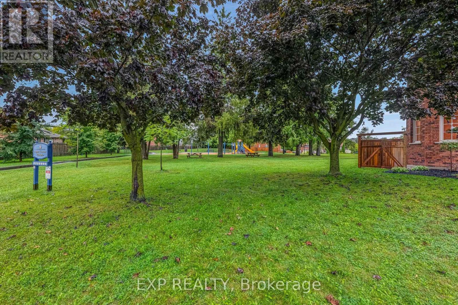 67 Geoffrey Crescent, Whitchurch-Stouffville, Ontario  L4A 5C1 - Photo 48 - N12471130