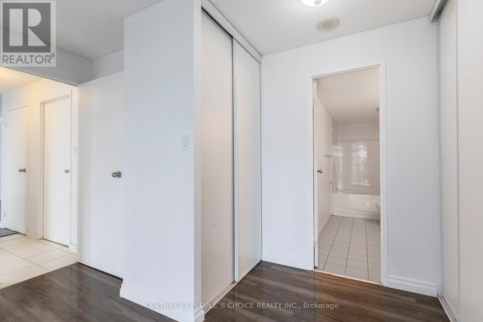 416 - 5 Rowntree Road, Toronto, Ontario  M9V 5G9 - Photo 20 - W12486628